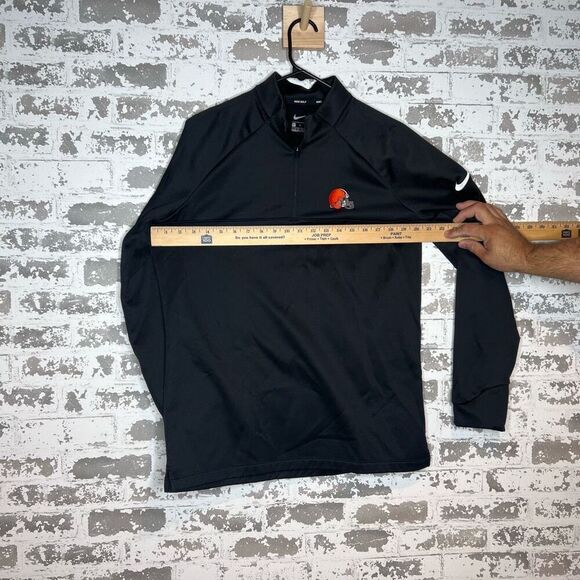 Nike golf Cleveland Browns long sleeve 1/4 zip - Picture 6 of 6